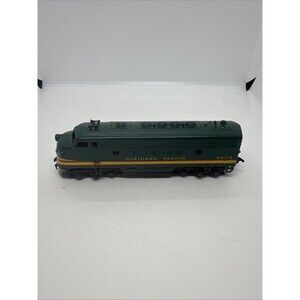 Bachmann/Athearn HO Northern Pacific F7-A 6011A